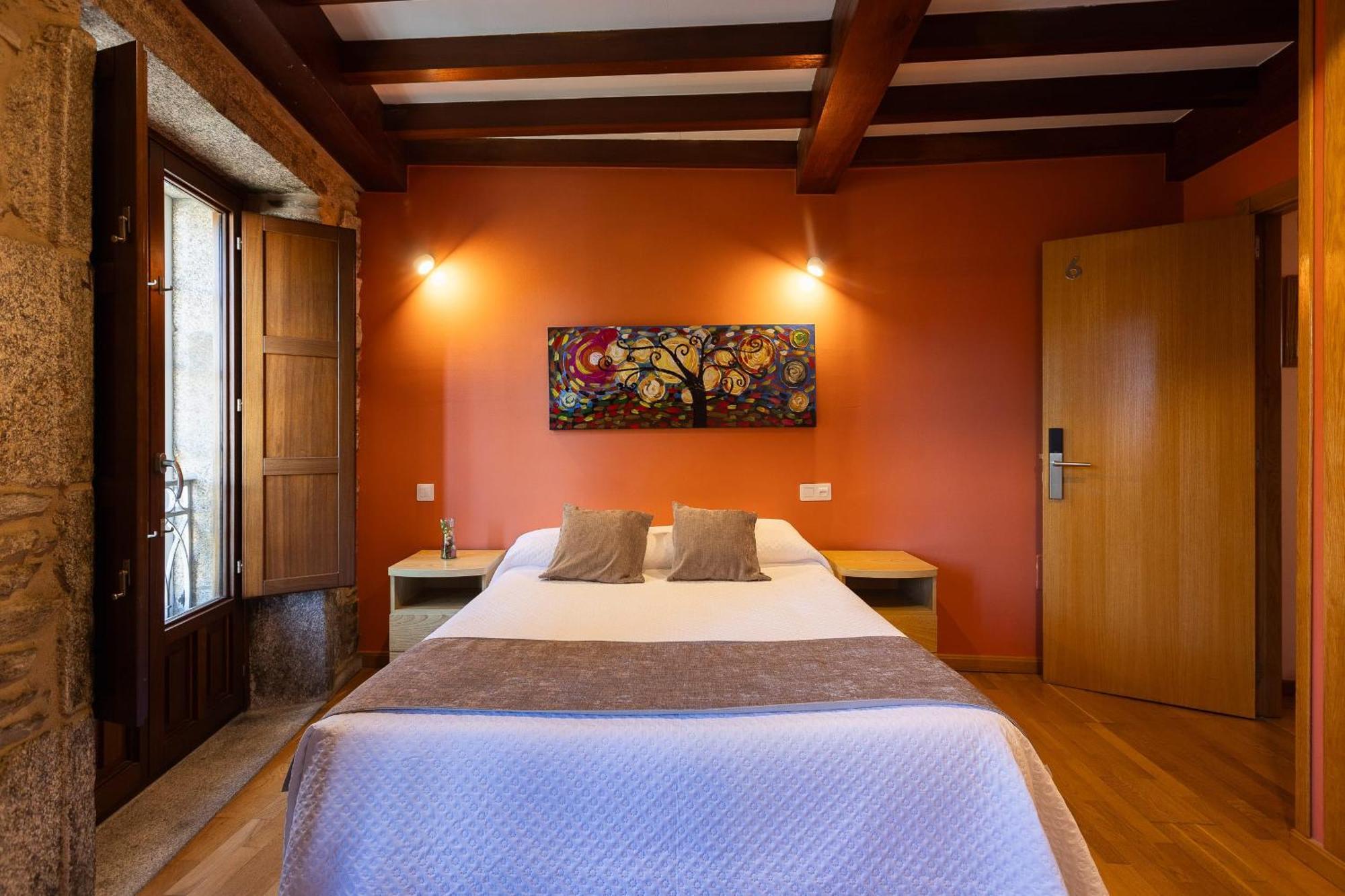 Pr Badalada Hotel Сантяго де Компостела Екстериор снимка